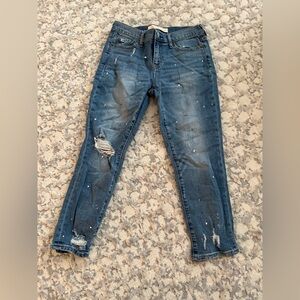GAP Distressed Ankle Jeans in Blue